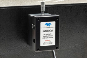 IntelliCal wavelength calibration lamp